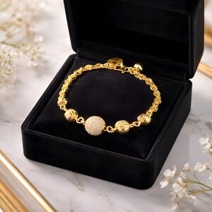 *NEW* Elegant 24k Gold Plated Bracelet